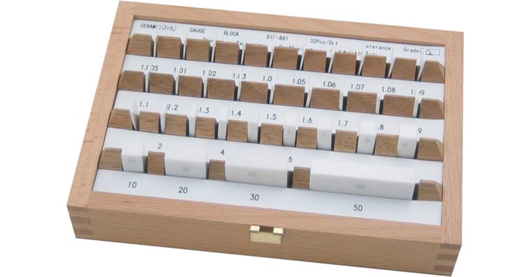 ATORN gauge blocks 32 pieces in case ceramic tolerance class 1